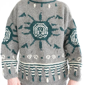 Vintage 90's Nuevo Americana 100%  Wool made in Ecuador Green Grey Aztec Sweater